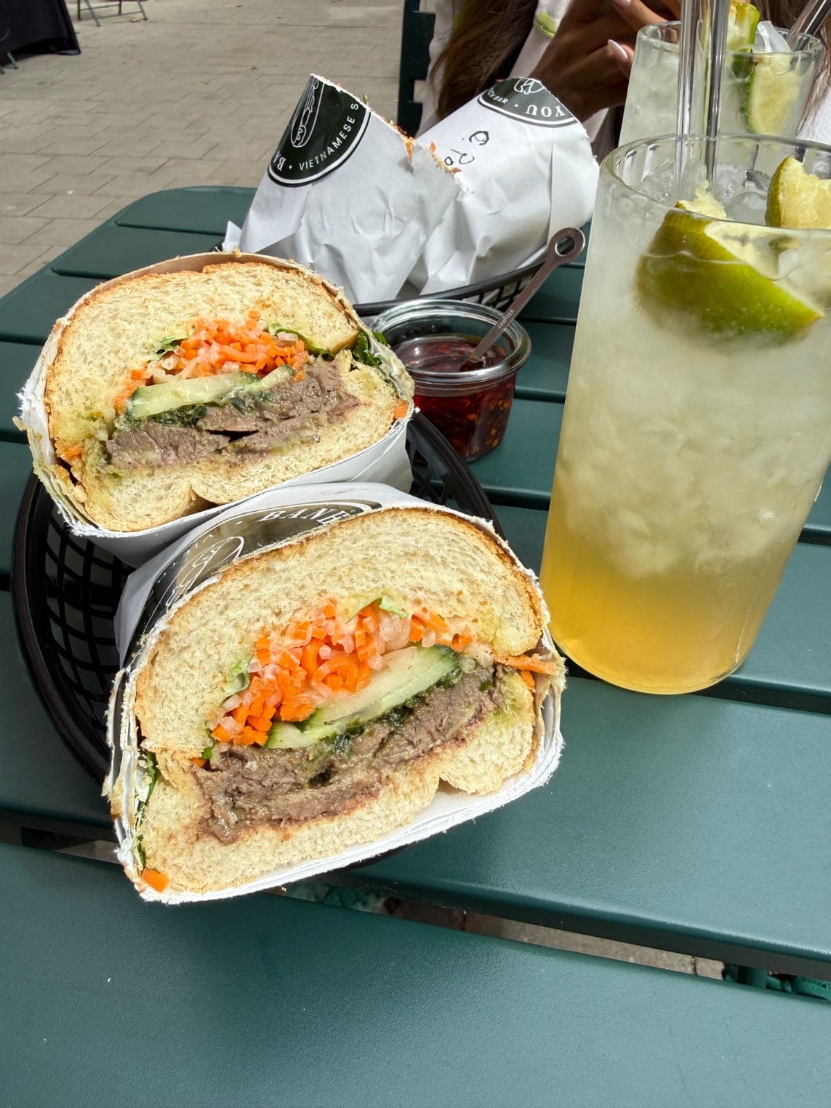 Foto von Bahn Mi & You